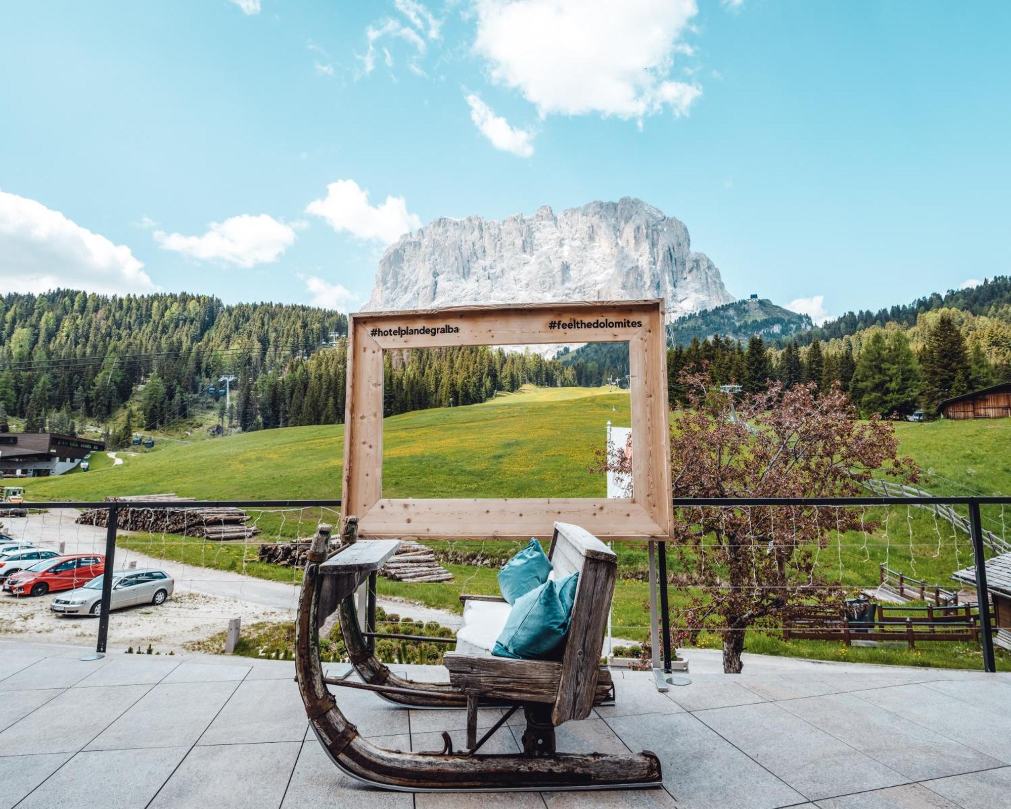 Hotel Plan De Gralba - Feel The Dolomites 셀바디발가르디나 외부 사진